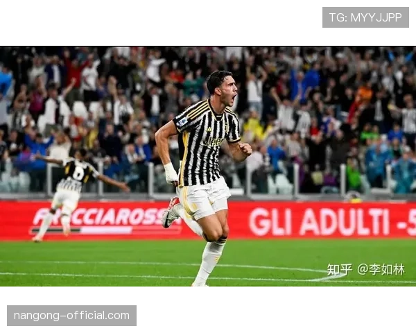 弗拉霍维奇：从潜力中锋到亿元先生的巅峰期成长解析