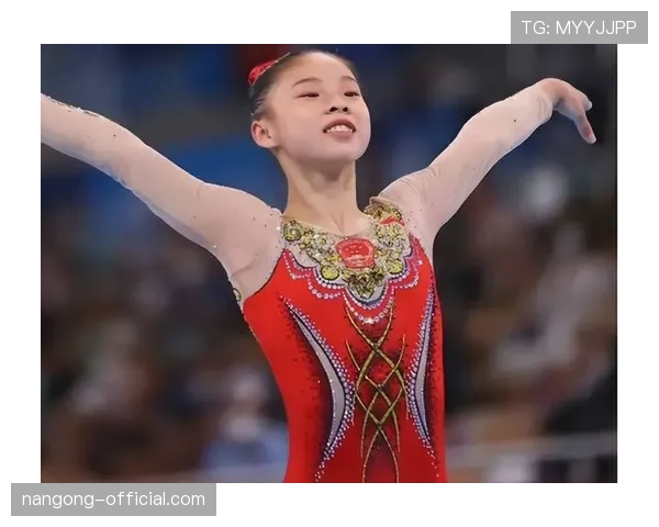 管晨辰今天穿羽绒服出门，朋友圈瞬间炸锅了？