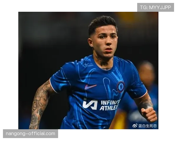 恩佐对阵顶级中场时的比赛掌控力分析