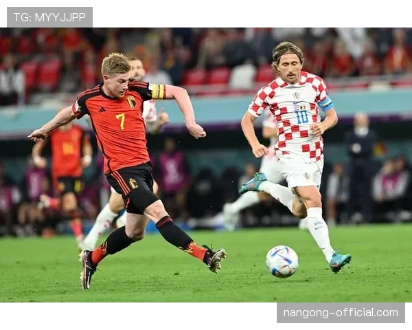 德布劳内与莫德里奇：组织核心由单点驱动转向体系分散