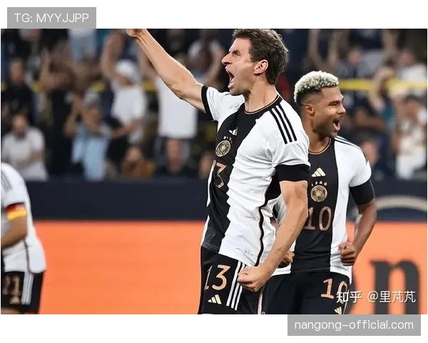 穆勒本赛季频繁直塞制造机会，助攻表现明显超越同期中场大师