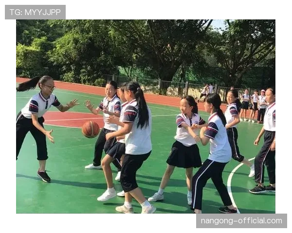篮球比赛中开球规则详解：开局的四种常见形式与适用场景